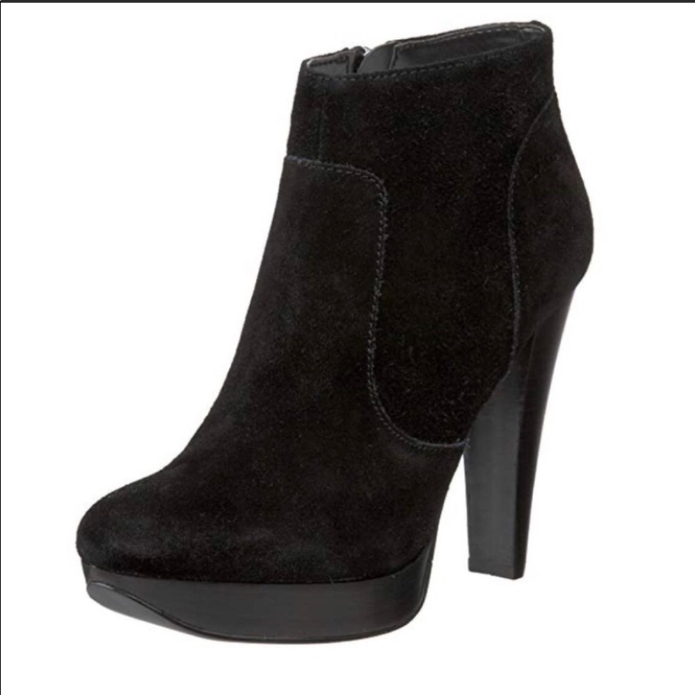 7.5 Calvin Klein Charlene Suede Ankle Boot
